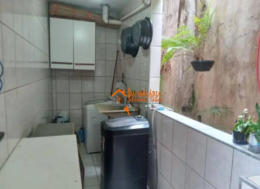 Imagem Sobrado com 2 dormitórios à venda, 217 m² por R$ 530.000,00 - Pimentas - Guarulhos/SP
