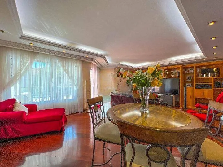 Imagem Casa Jardim França (Tucuruvi) - 800M², 7 Dorms, 5 Suítes, 8 Vagas, Piscina.