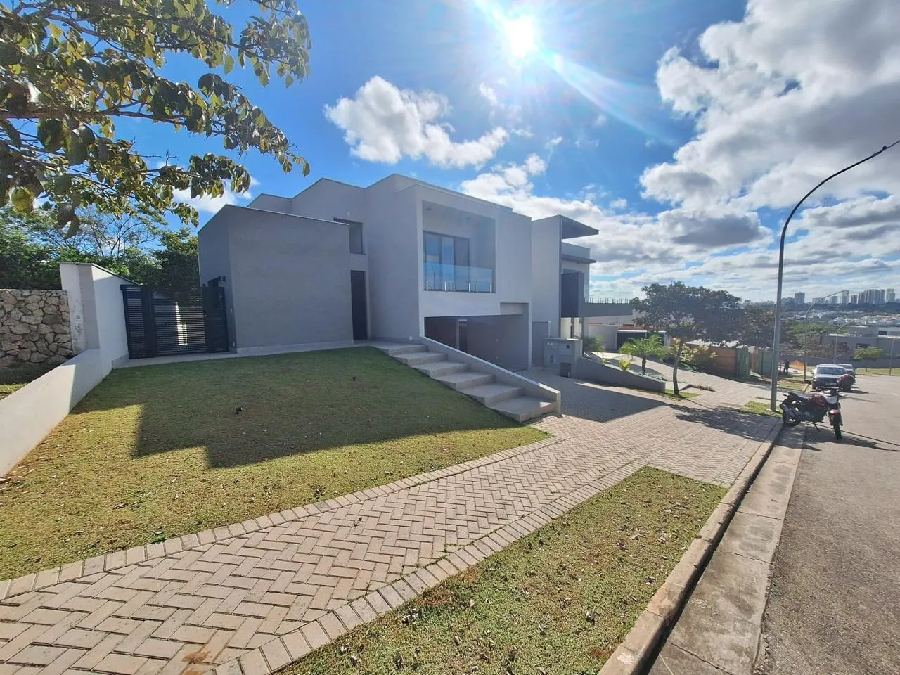 Foto do imóvel Casa de Alto Padrão com 340m² no Alphaville Nova Esplanada I Locação / Venda em ALPHAVILLE NOVA ESPLANADA, VOTORANTIM - SP