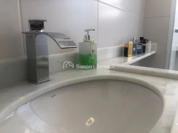 Imagem Excelente apartamento com 80 m², 3 quartos ( sendo 1 suíte ) e 2 vagas de garagem cobertas e paral...