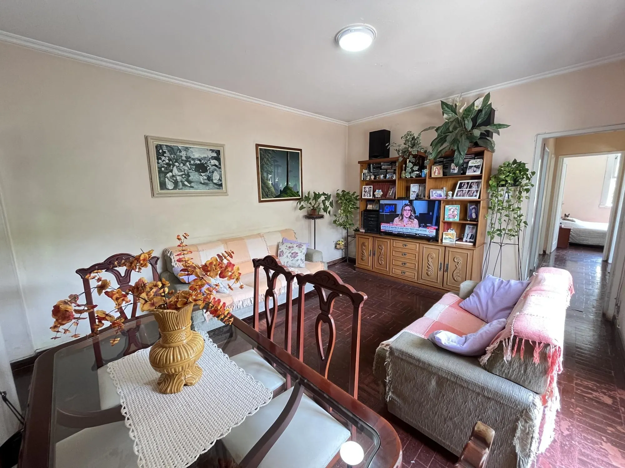 Imagem Apartamento de 3 quartos com dependência de empregada bairro Moinhos de Vento