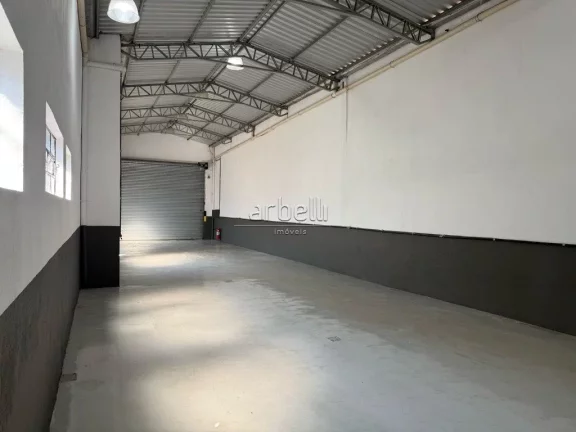 Imagem Galpão com área total de 310 M² e 170 M² de área construída, escritório, 4 banheiros e depós...