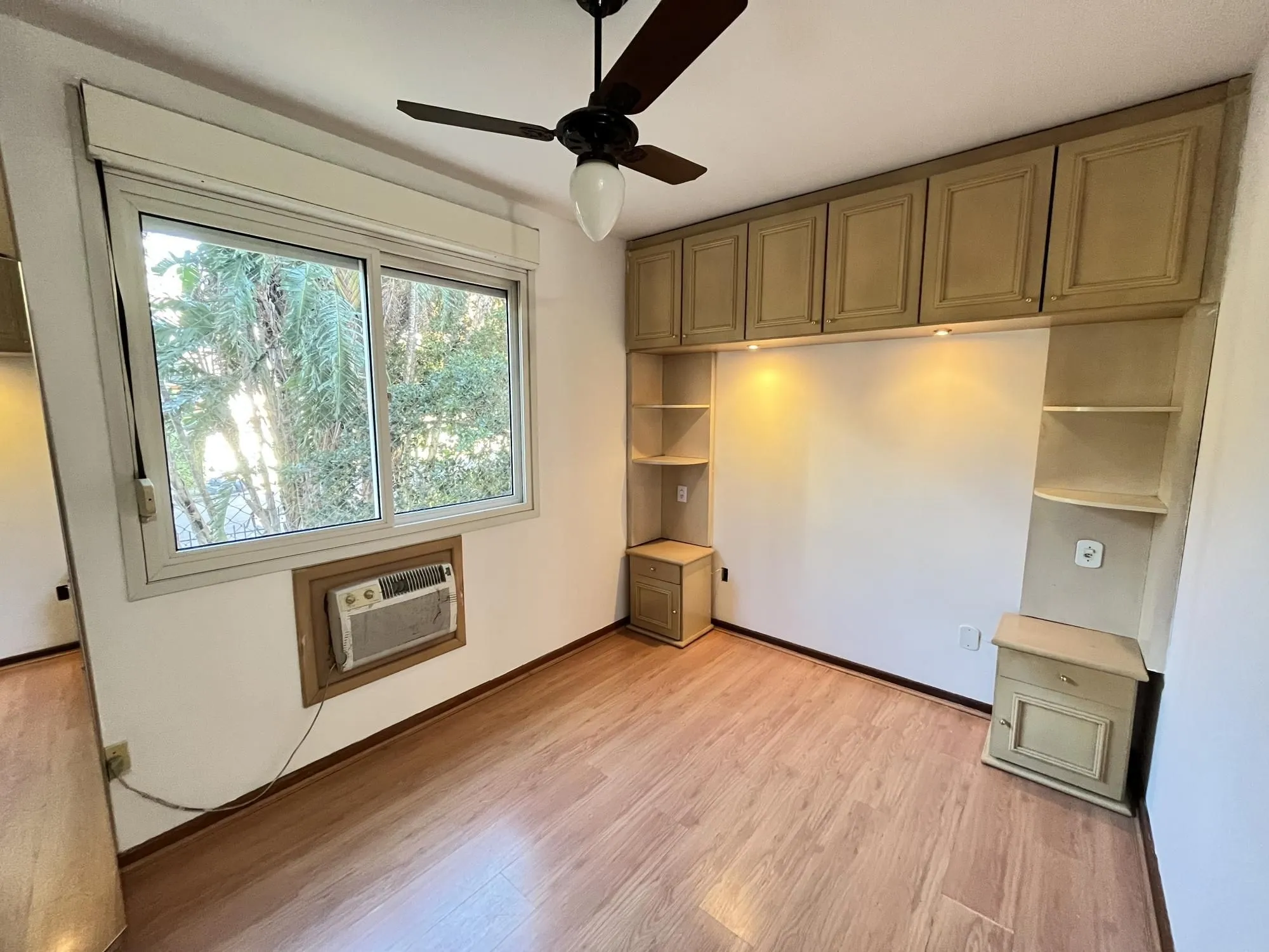 Imagem Apartamento de 3 quartos e 1 vaga de garagem no bairro Chácara da Pedras em POA