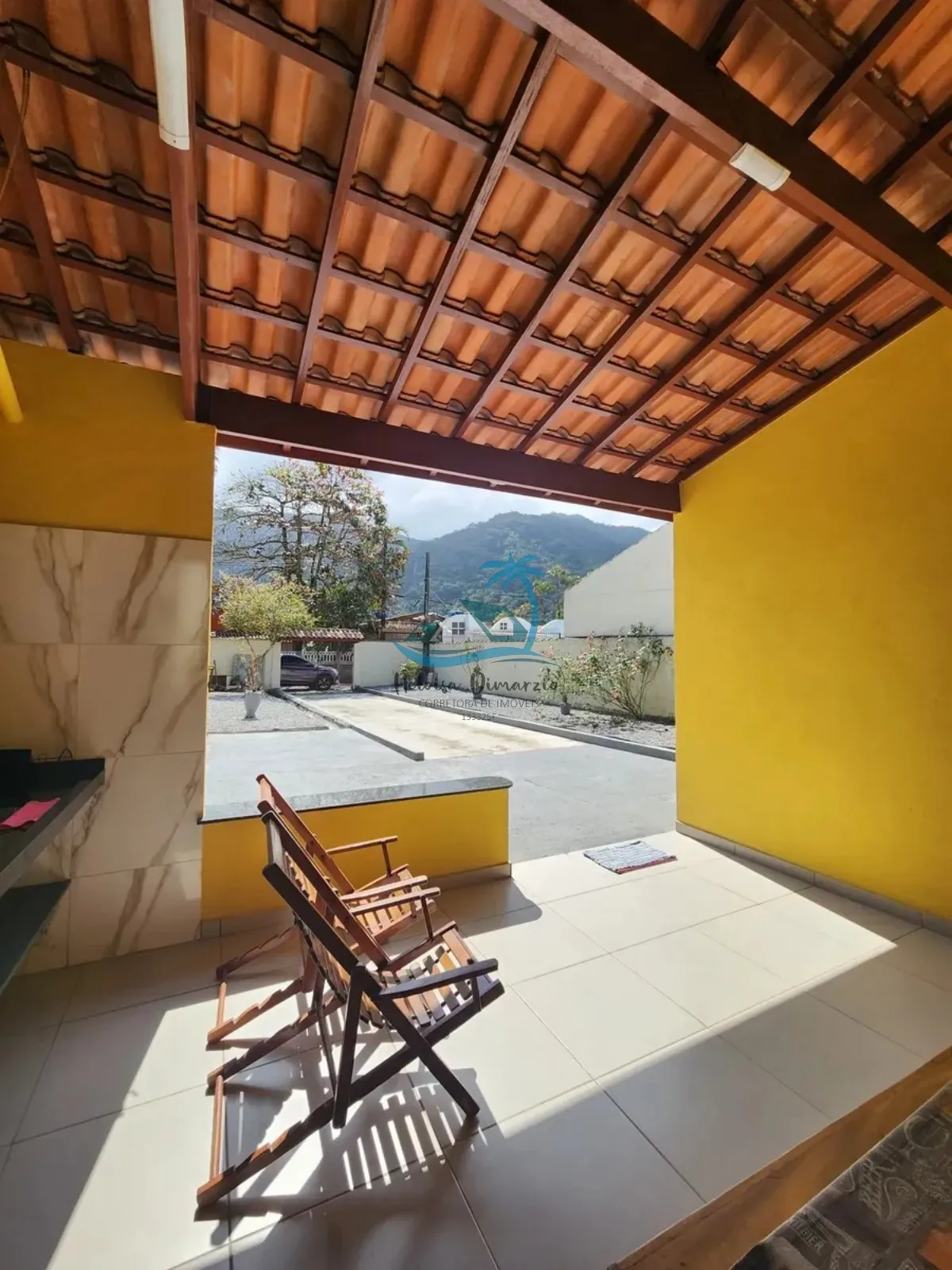 Imagem Casa térrea à venda em excelente rua, a apenas 100m da Praia do Lázaro, em Ubatuba