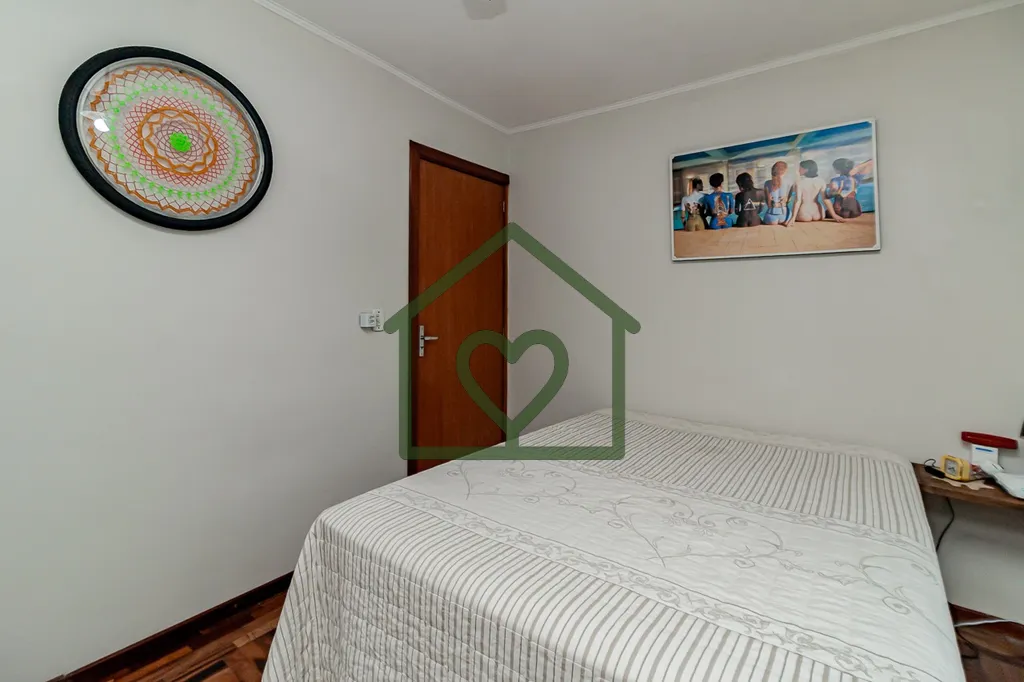 Imagem Heras vende excelente apartamento: 
 
- 3 dormitórios 
- Cozinha com copa 
- Área de serviço inde...