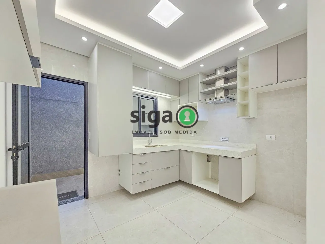 Imagem CASA À VENDA 4 QUARTOS SENDO 3 SUÍTES, NOVA E PRONTA PRA MORAR