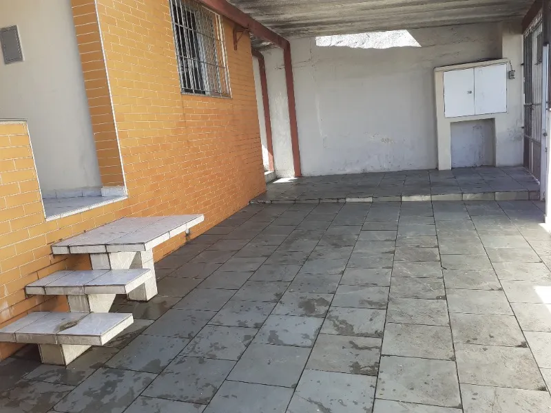 Imagem Oportunidade imperdível: Casa comercial para venda ou locação em Santo André-SP, Vila Camilópolis - 2 quartos, 1 banheiro, 2 vagas, 440 m²!