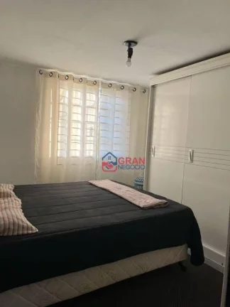 Imagem Apartamento à venda- Mobiliado no Santa Cândida