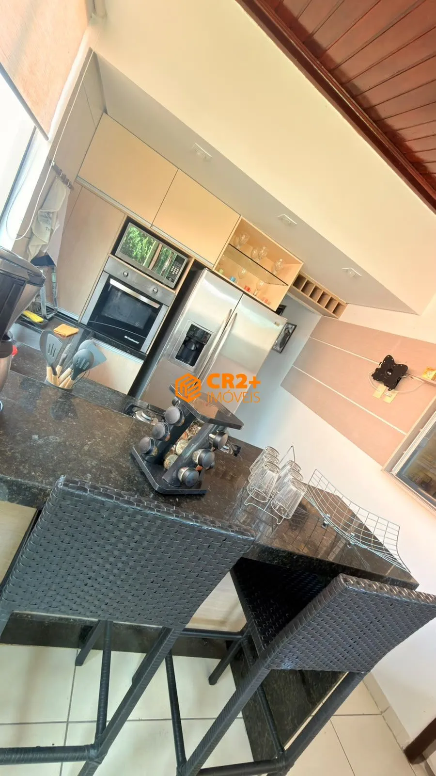 Imagem CASA À VENDA EM CONDOMÍNIO EM GRAVATÁ - 5 QUARTOS, 3 SUÍTES E ÁREA GOURMET