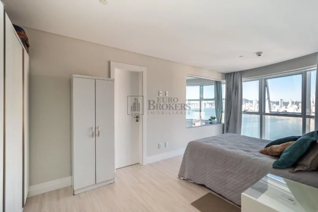 Imagem Excelente apartamento com vista mar em Balneário Camboriú.