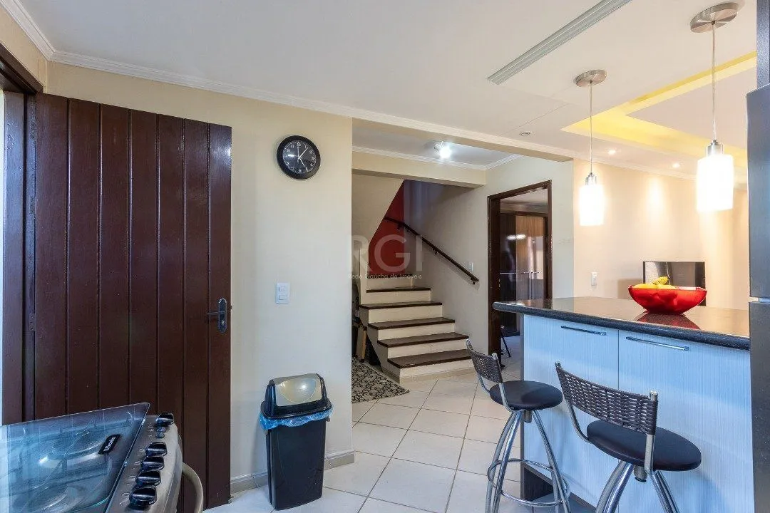Imagem Casa Condominio para Venda - 107.13m², 3 dormitórios, sendo 1 suites, 1 vaga - Cavalhada