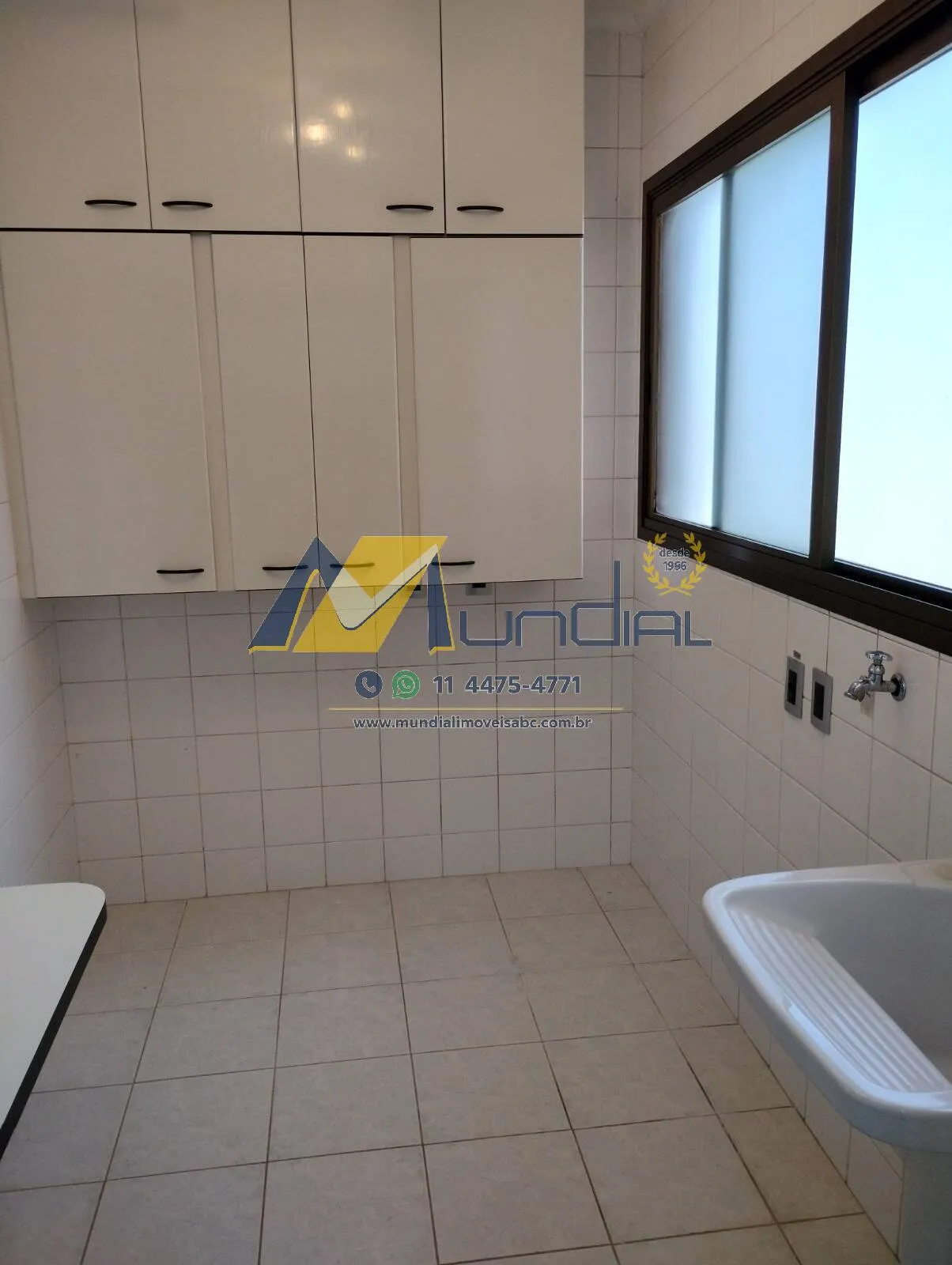 Imagem Apartamento Mobiliado para Locação - 100 m², Último Andar