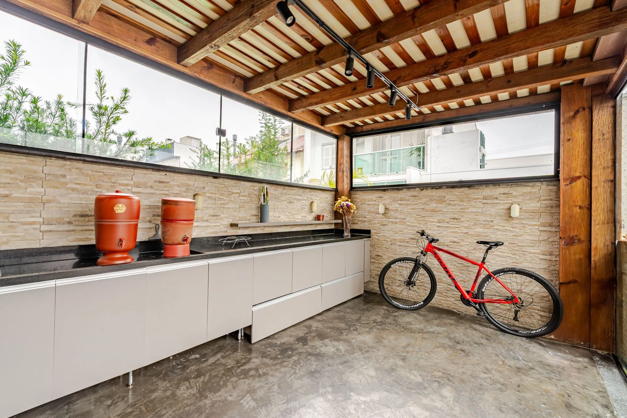 Imagem Casa Impecável no Lagos de Nova Ipanema
