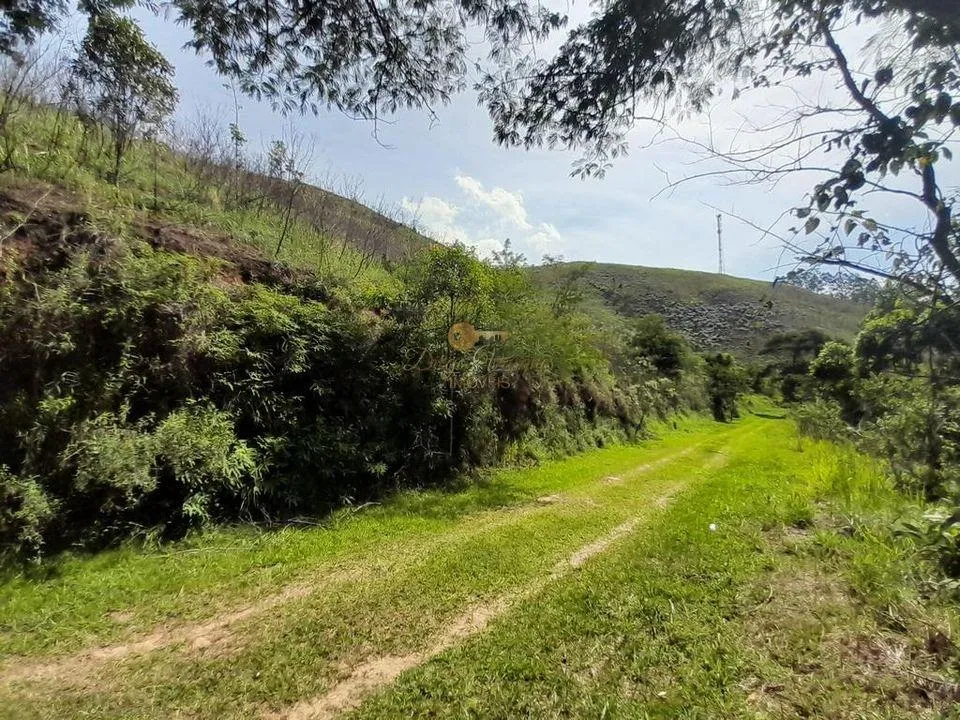 Imagem Terreno em Condomínio para Venda em Teresópolis / RJ no bairro Prata