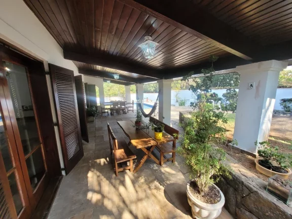 Imagem Casa Comercial de Luxo no Butantã, São Paulo-SP: 6 Quartos, 3 Salas, 7 Vagas de Garagem - 450,00m² de Área