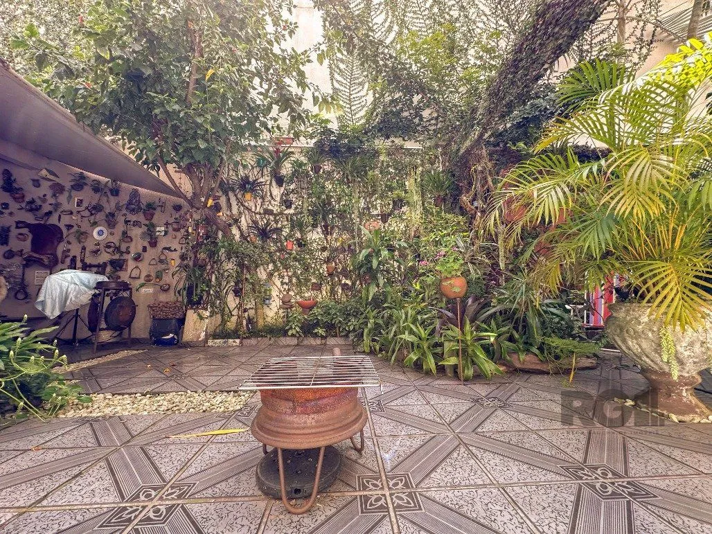 Imagem Apartamento Garden para comprar no Bairro Petrópolis! Um verdadeiro refúgio!