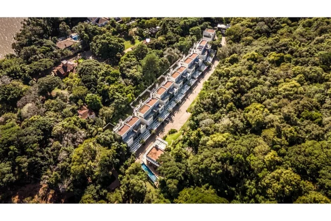 Imagem Casa em Condomínio para venda no bairro Pedra Redonda em Porto Alegre