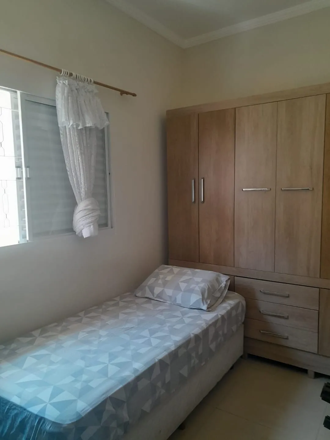 Imagem Casa à venda 3 Quartos, 1 Suite, 2 Vagas, 150M², Vista Alegre, Taubaté - SP