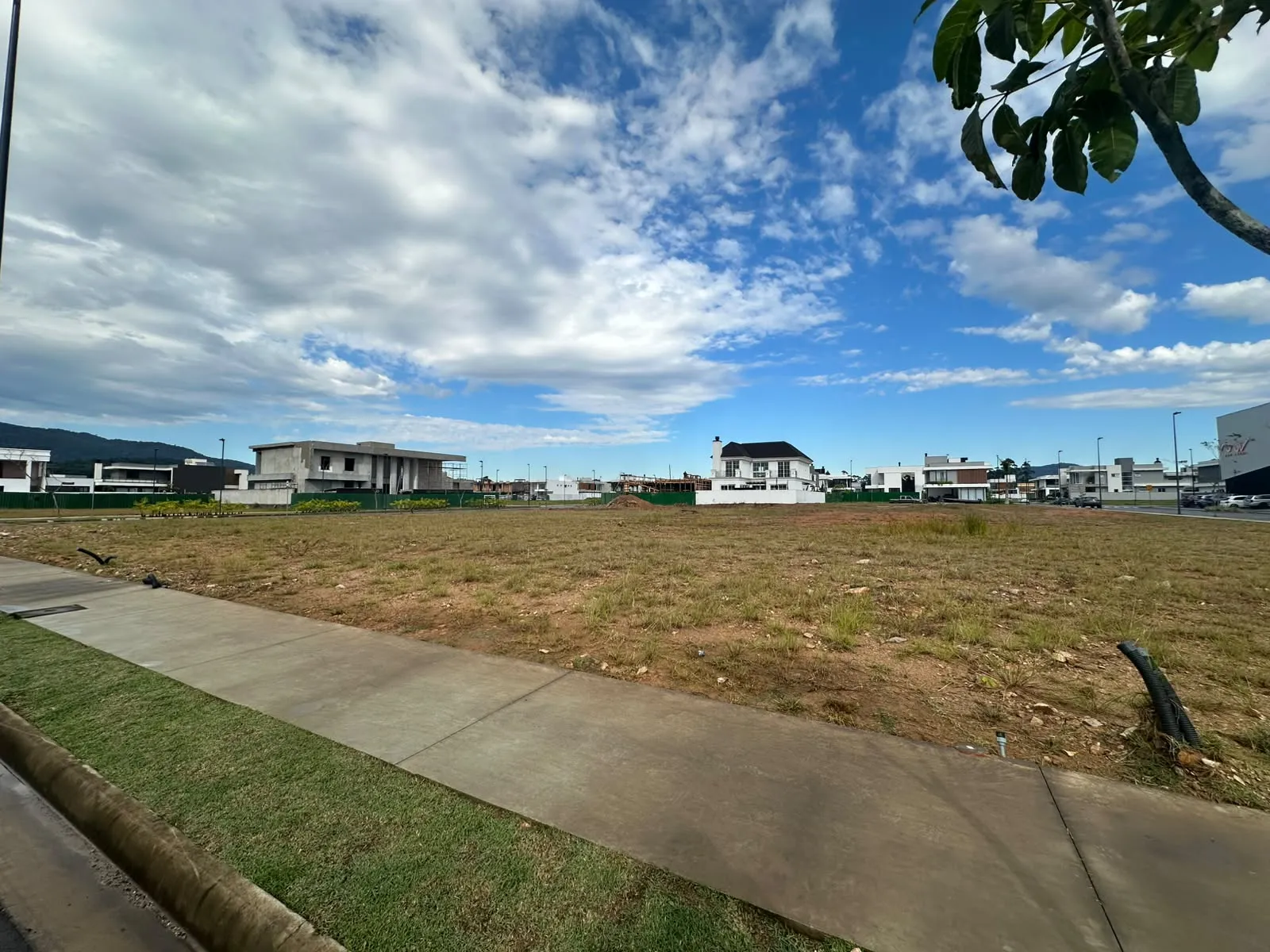 Terreno à venda com 399m2 por R$ 1.580.000,00