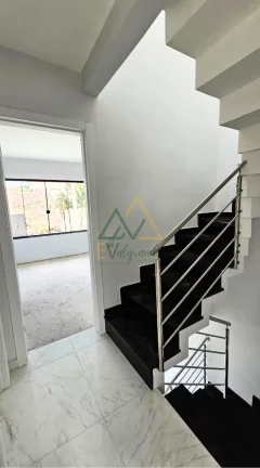 Imagem Sobrado à venda no Bairro Alto Curitiba PR