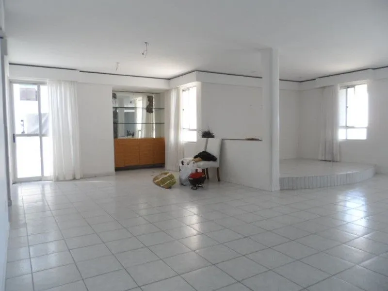 Imagem Cobertura à venda em Jaboatão dos Guararapes, Candeias, com 4 quartos, 360m2