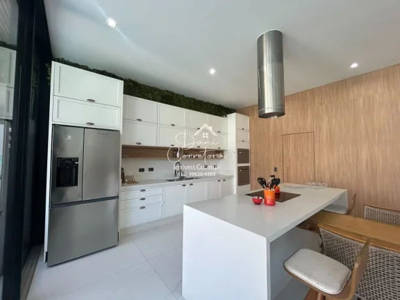 Imagem Luxuosa Casa nova e atualizada em Condomínio à Venda no Jardim Acapulco, Guarujá-SP: 6 Quartos, 6 Suítes, 3 Salas, 7 Banheiros, 6 Vagas, 530m²