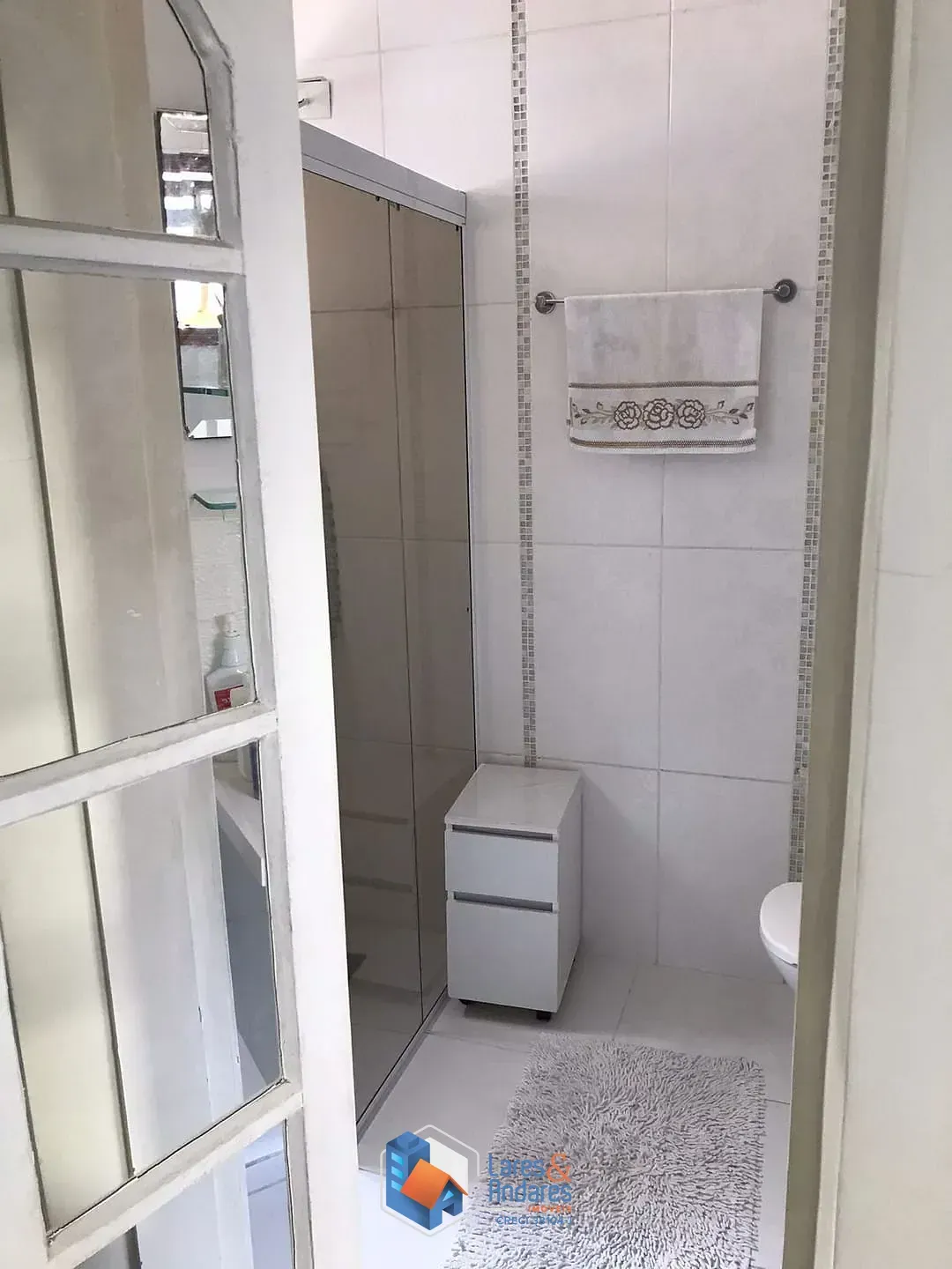Imagem Sobrado à venda com 4 quartos, sendo 3 suítes, e 5 banheiros com 163m² localizado na Rua Curupaiti (Zona Norte)