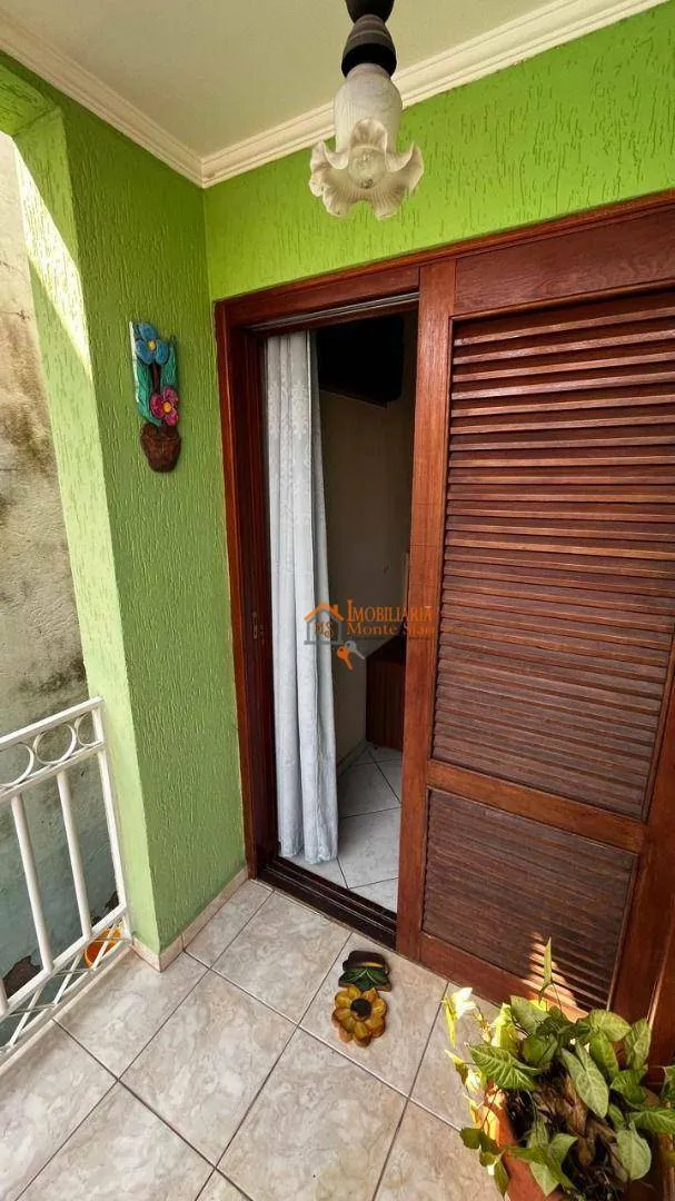 Imagem Sobrado com 3 dormitórios à venda, 134 m² por R$ 710.000,00 - Gopoúva - Guarulhos/SP