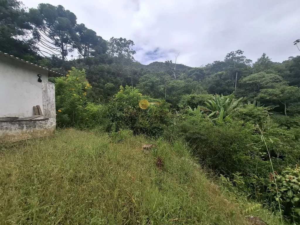 Imagem Terreno para Venda em Teresópolis / RJ no bairro Córrego das Pedras