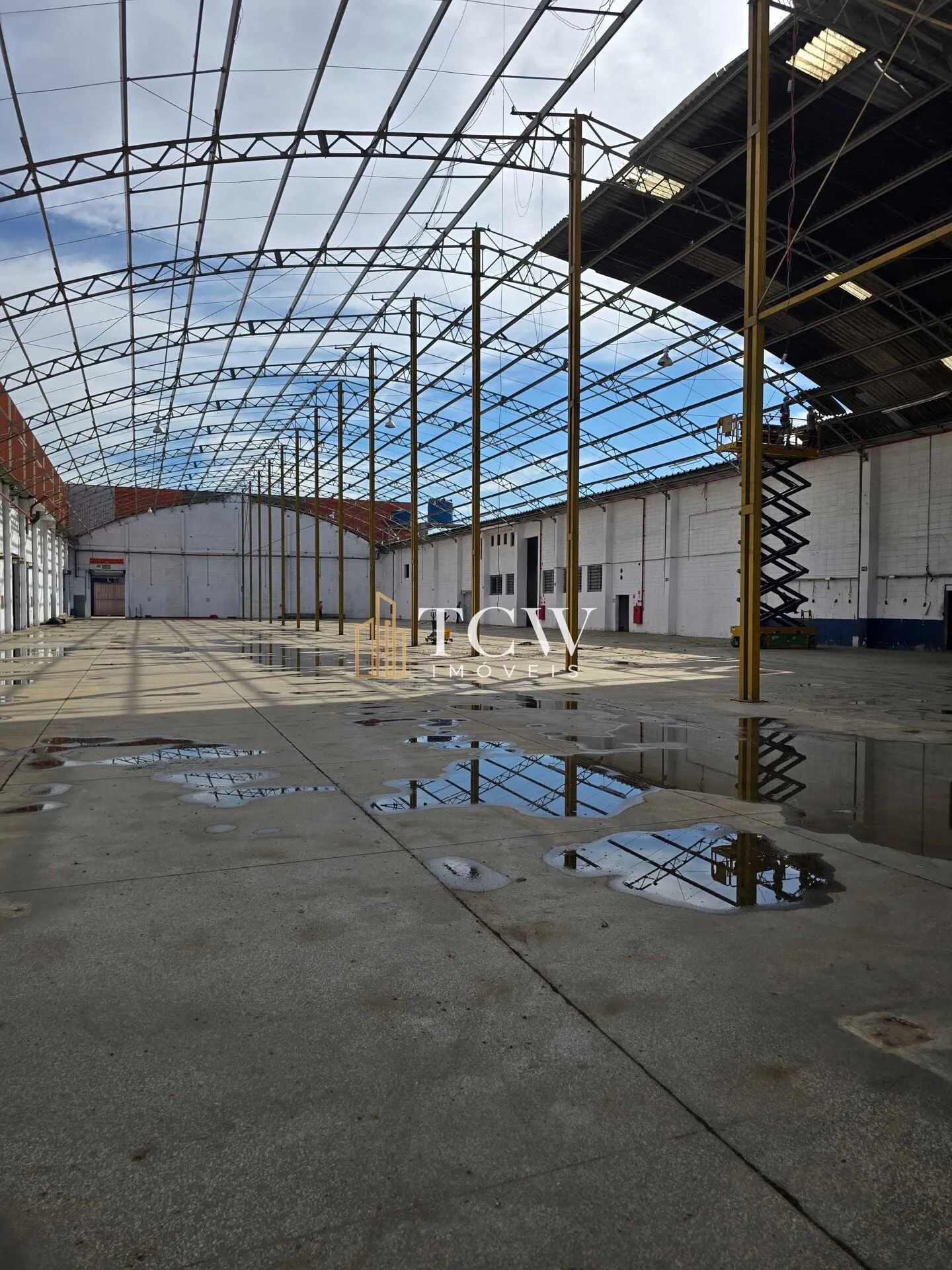 Imagem Galpão Logístico para Locação em Guarulhos | 6.500 m² | Próximo à Rodovia Presidente Dutra e Ayrton Senna