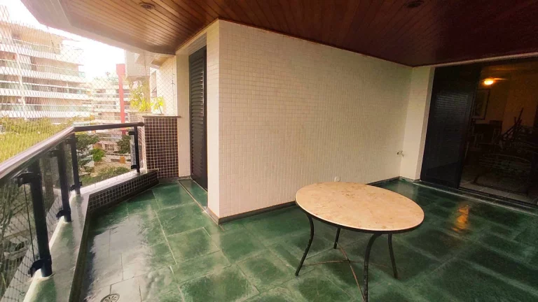 Imagem Apartamento à venda Riviera p?(C) na areia com vista para mar.