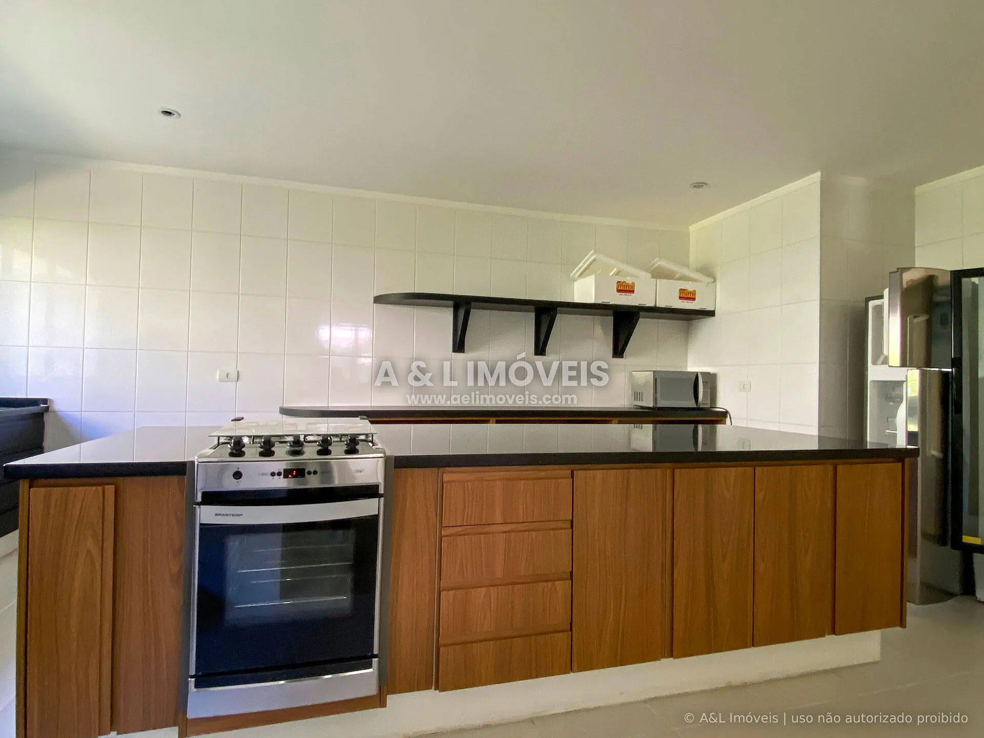 Imagem Cobertura Duplex Capivari | 294 m², Lareira, 3 Suítes, Mobiliada