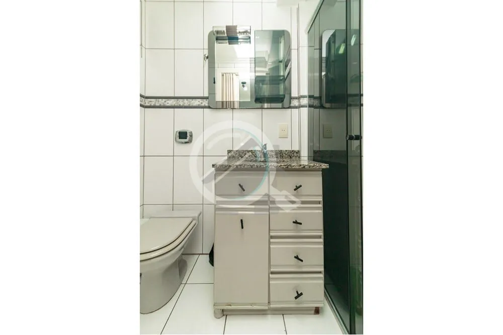Imagem Descubra o seu novo lar na vibrante Cidade Baixa, Porto Alegre, RS! Este apartamento residencial, di...