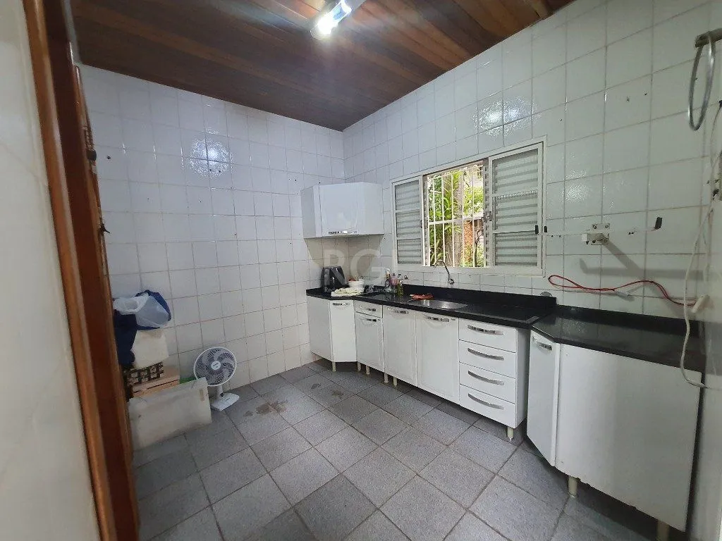 Imagem Casa para Venda - 300m², 3 dormitórios, sendo 3 suites, 5 vagas - Santana
