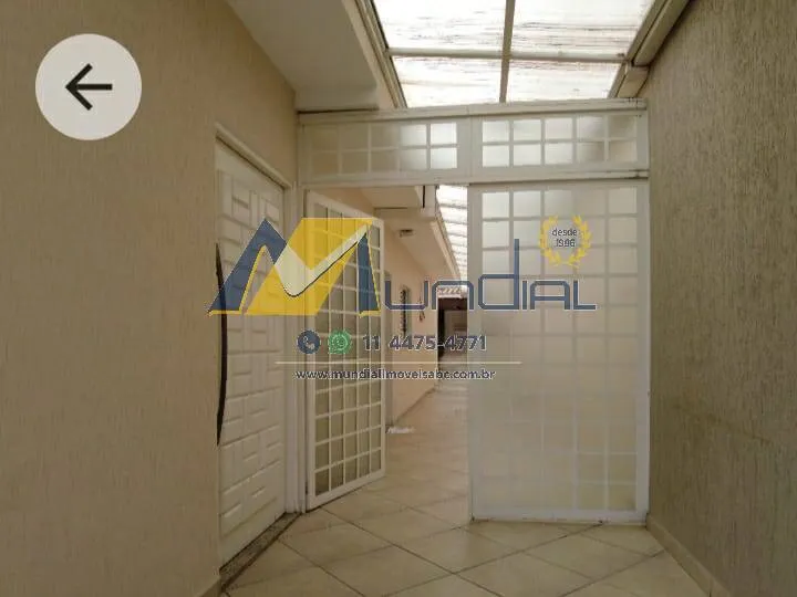 Imagem Casa à venda com 300m², 3 quartos e 6 vagas.