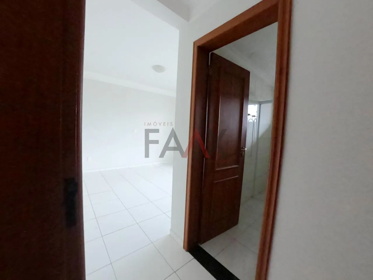 Imagem Apartamento à venda em frente a praça da UNICENTRO, SANTA CRUZ, GUARAPUAVA - PR