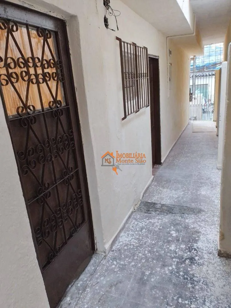 Imagem Sobrado com 4 dormitórios à venda, 200 m² por R$ 426.000,00 - Cidade Soberana - Guarulhos/SP