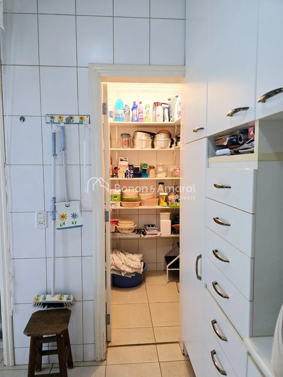 Imagem Casa Sobrado com 4 quartos ( sendo 2 suítes), no Condomínio Okinawa, Paulínia