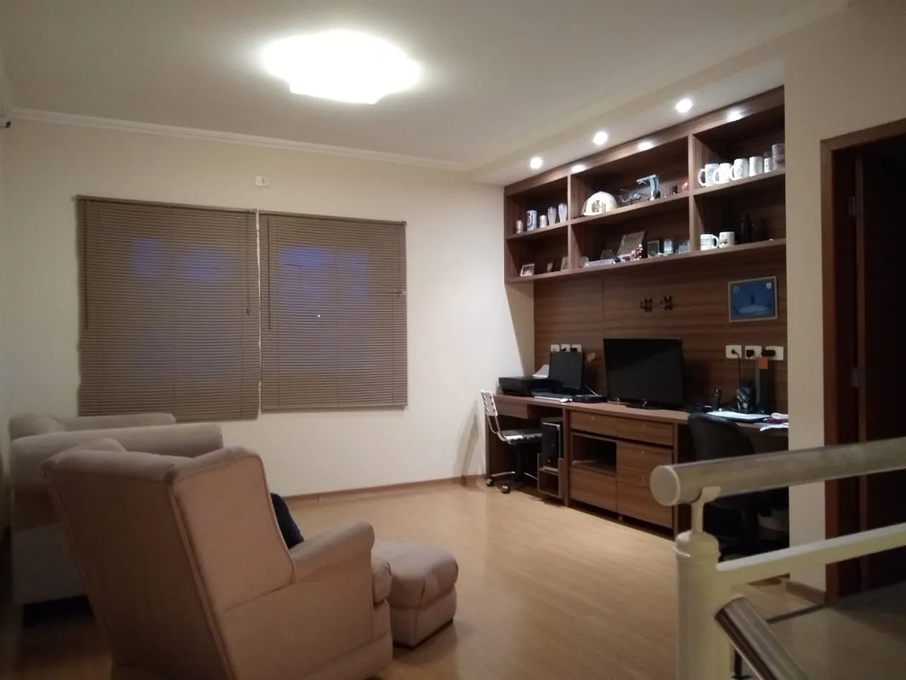 Imagem Casa à venda 3 Quartos, 2 Suites, 2 Vagas, 250M², Jardim Maria Augusta, Taubaté - SP