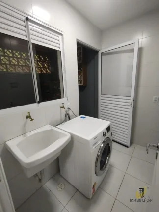 Imagem Casa em Condomínio à Venda em Cotia-SP, com 3 Quartos sendo 1 Suíte, 2 Salas, 3 Banheiros, 2 Vagas, 86m².