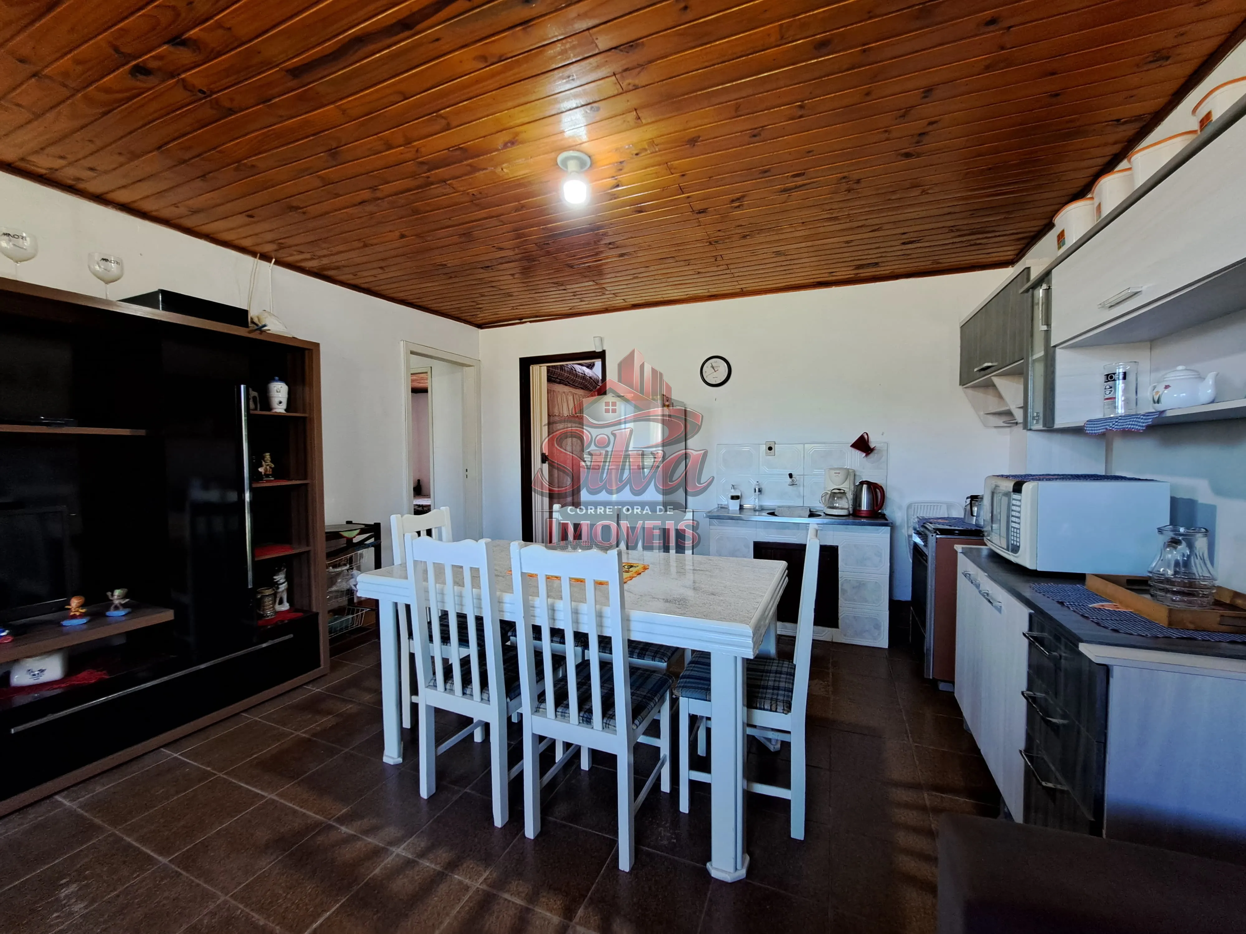 Imagem Casa 2 dormitórios (2 suítes) a 600m do mar no Mariluz