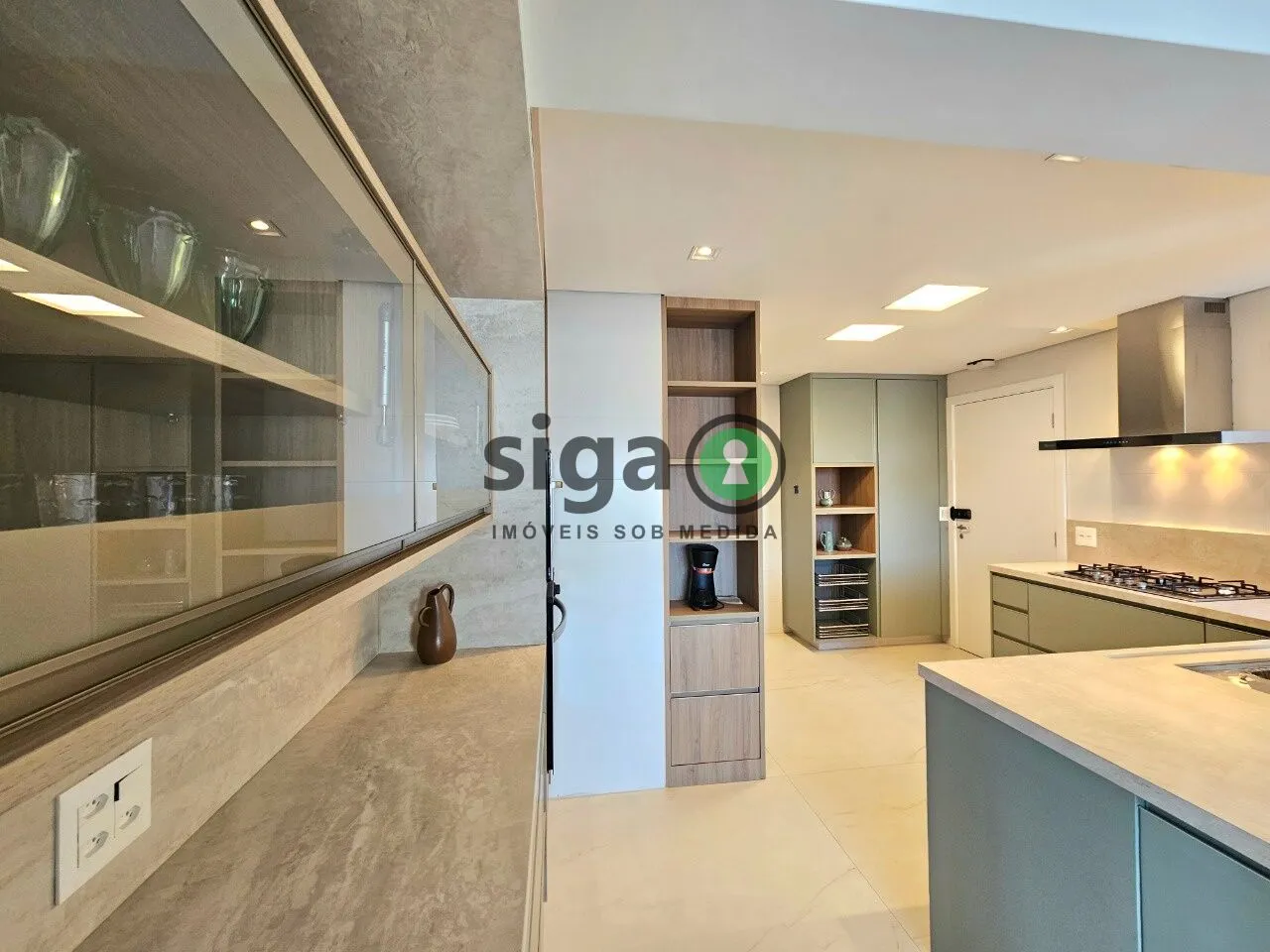 Imagem Apartamento à venda - 192 m², 2 suítes, 4 vagas - Campo Belo - São Paulo/SP
