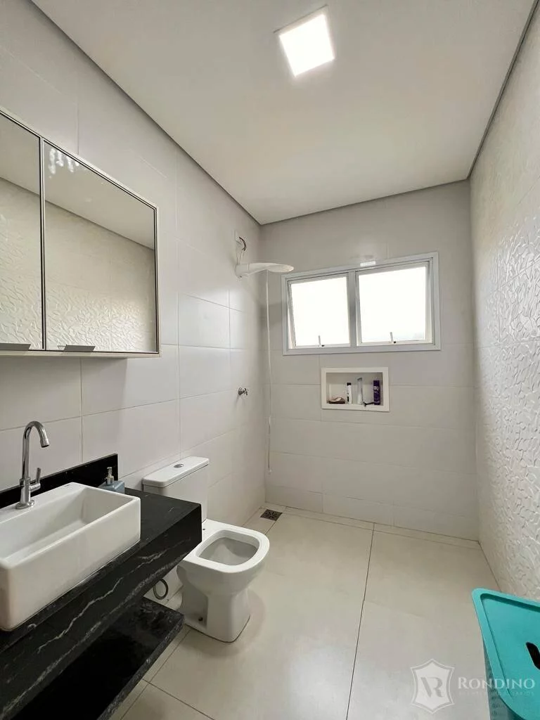 Imagem Casa Sobrado Condomínio Le France. Arquitetura Neoclássica
