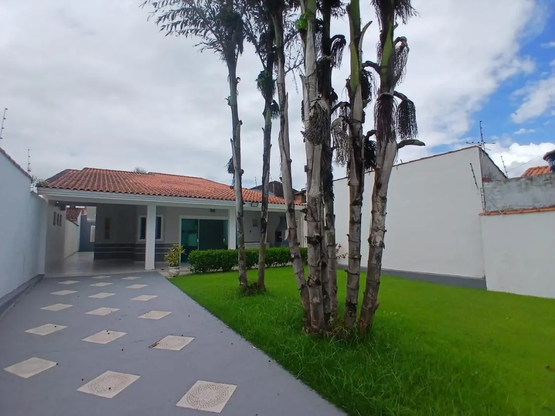 Imagem Linda casa próximo ao Mar