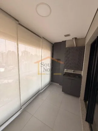 Imagem Apartamento 1 dormitório, banheiro, bem conservado e equipado com móveis planejados, sacada com fe...