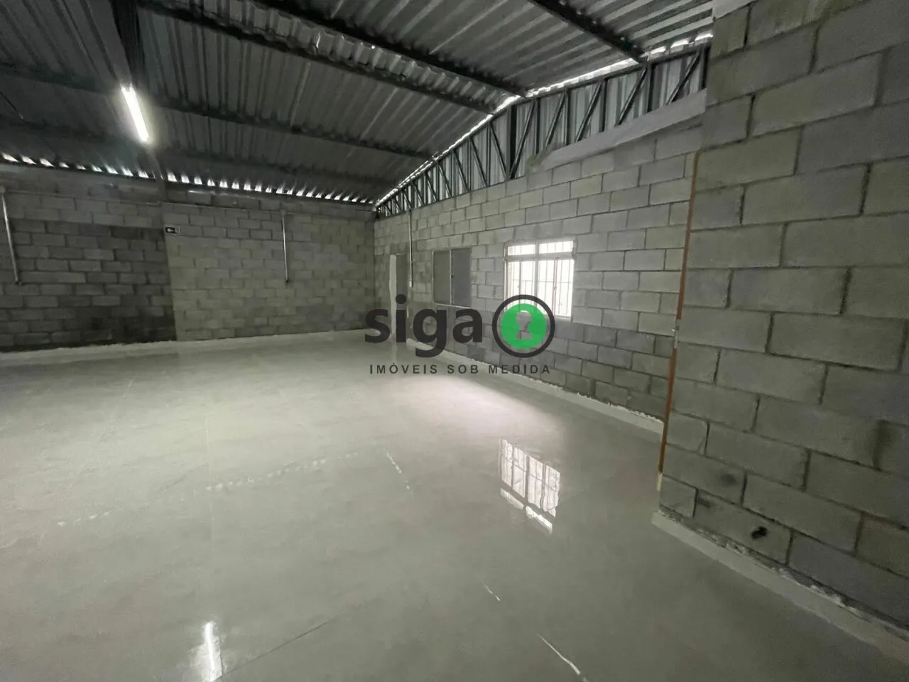 Imagem Galpão Industrial à Venda - 450 m² - Infraestrutura Completa - Zona ZC - São Paulo