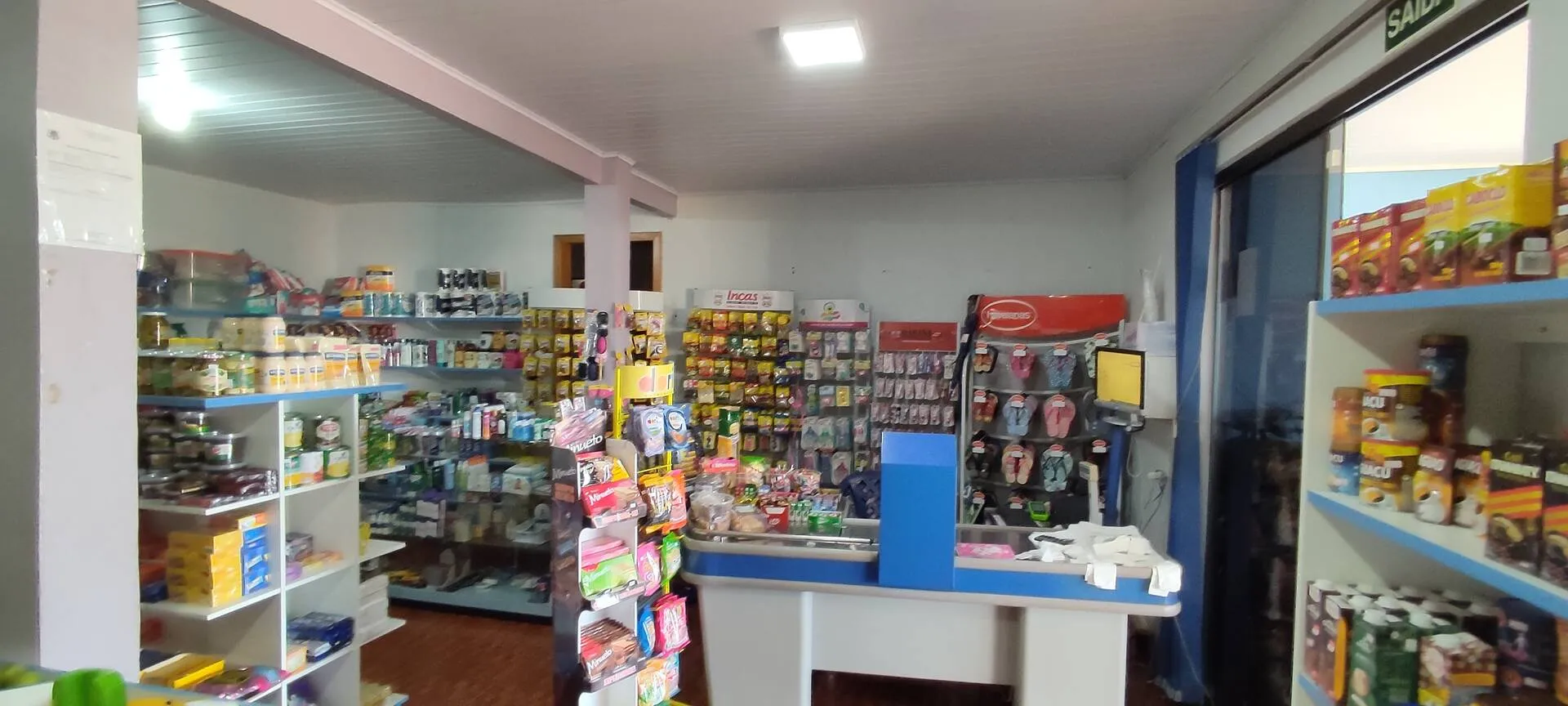 Imagem Casa à venda com sala comercial em São Miguel do Iguaçu - Bairro Cataratas - Imóvel de esquina com churrasqueira e energia solar