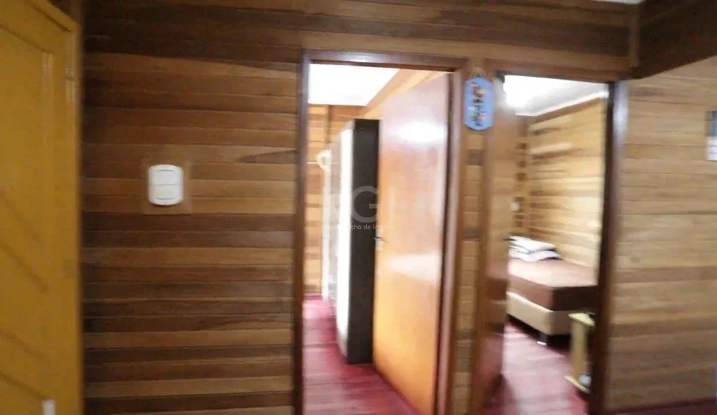 Imagem Casa para Venda - 180m², 3 dormitórios, sendo 1 suites, 3 vagas - Sarandi