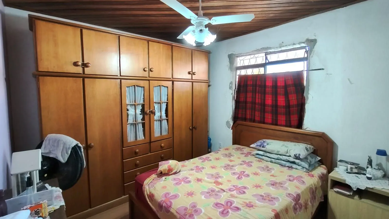Imagem Casa com Terreno Grande com ótima Localização