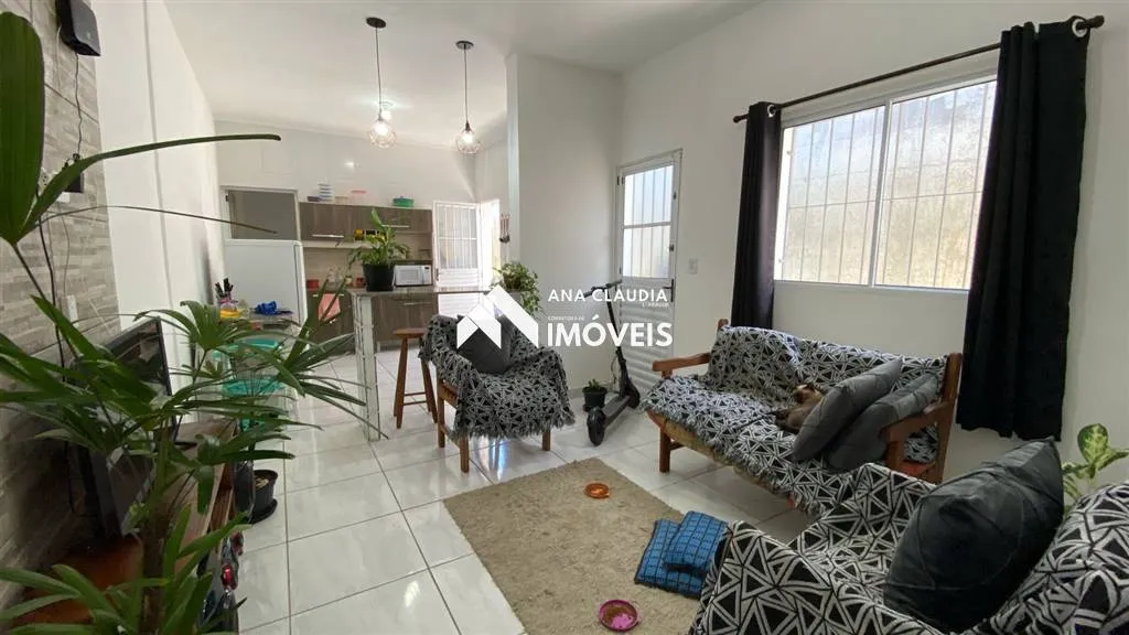 Imagem Casa a venda em Mongaguá ótima localização
